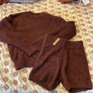 SKIMS super cozy set